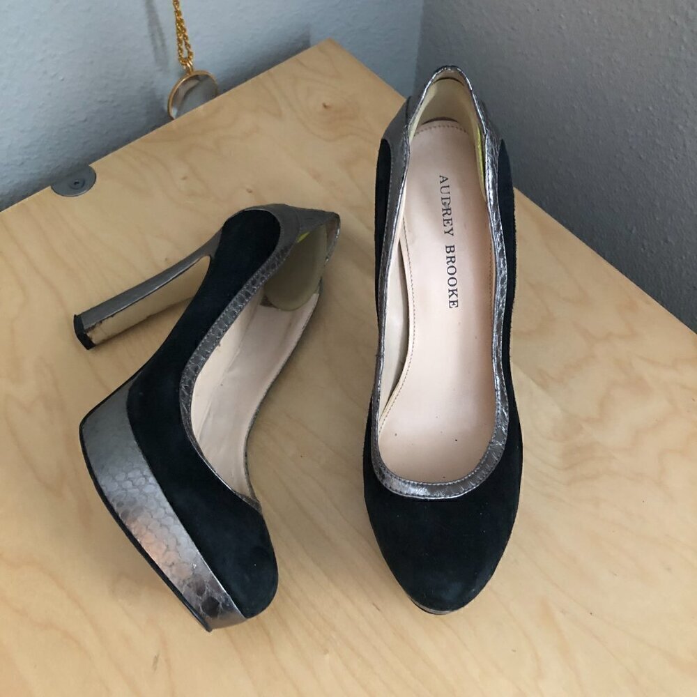 Audrey Brooke Berry 2 Suede Leather Platform Pumps Women's 6.5 Black & Silver - Picture 2 of 8